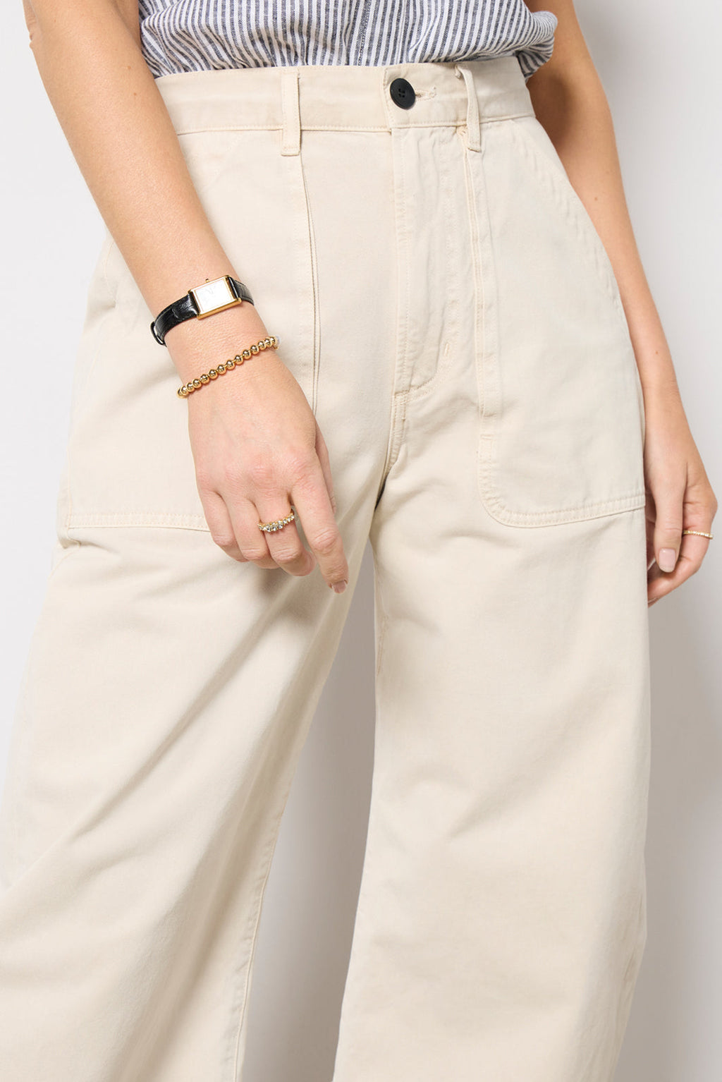 Ayla Cargo Crop