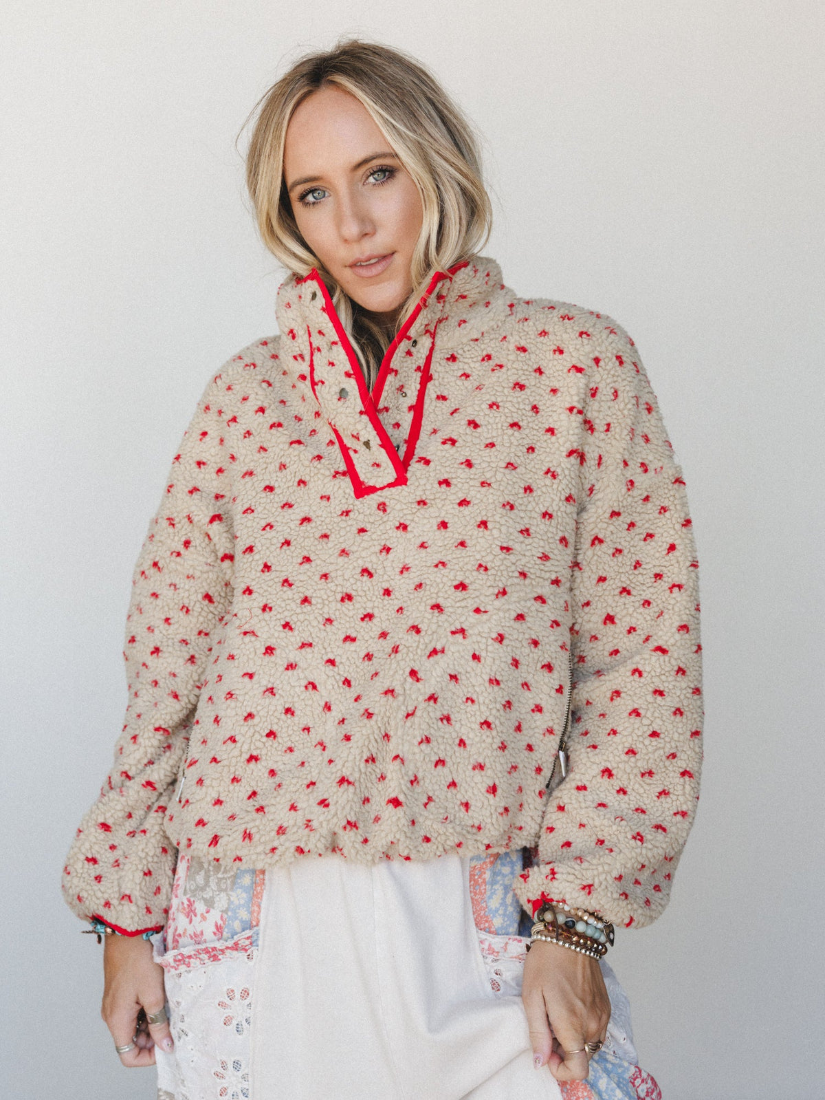 Cabin Casual Pullover - Red