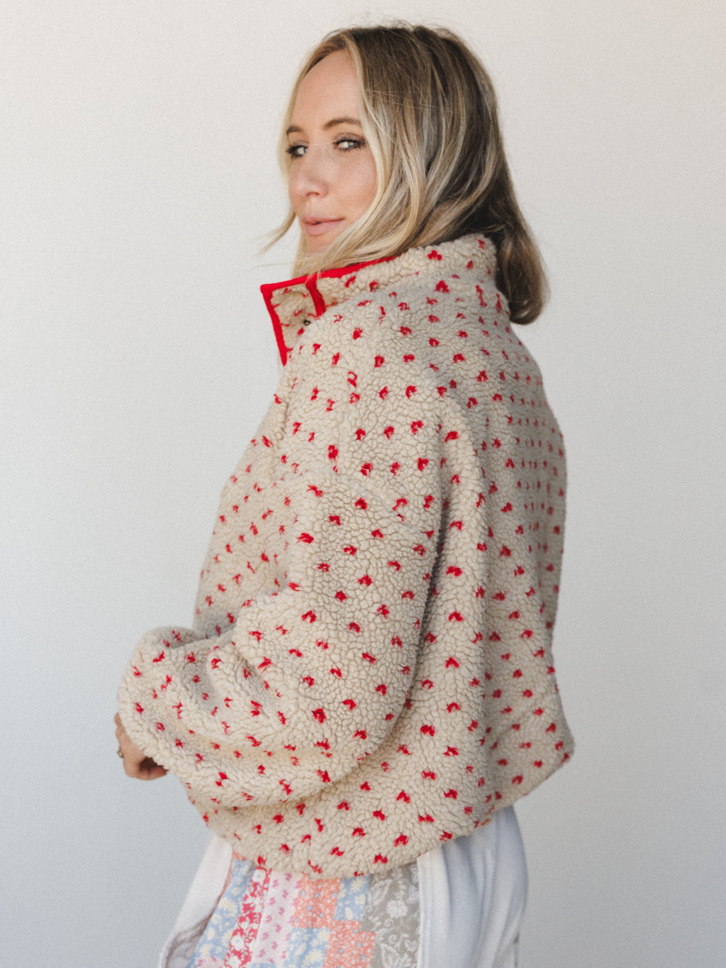 Cabin Casual Pullover - Red