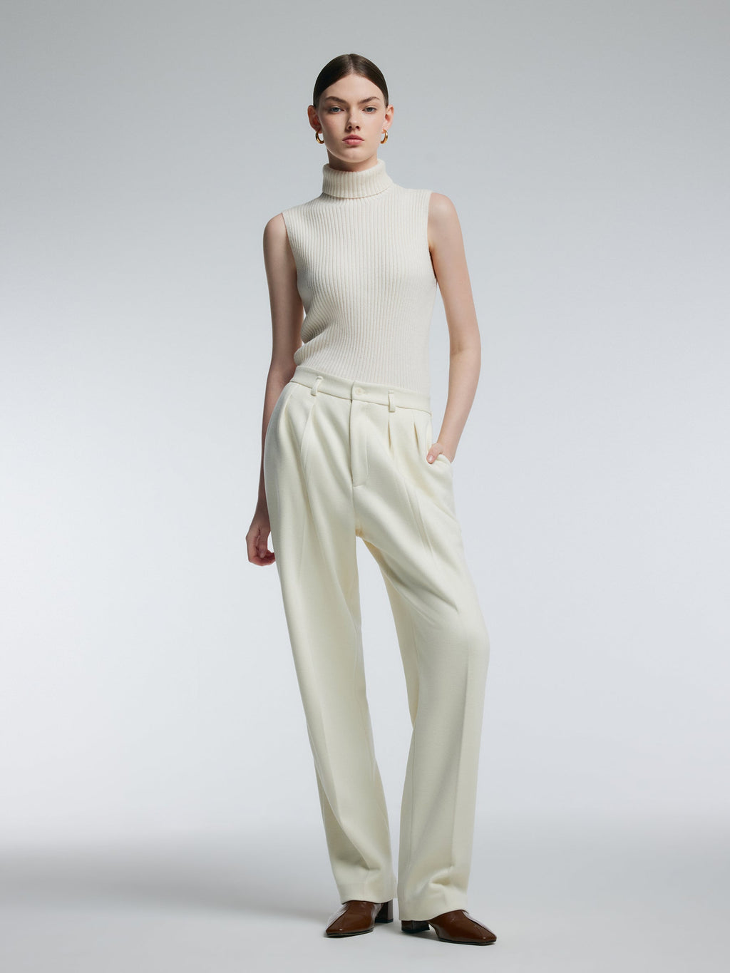 100% Wool Ribbed Women Turtleneck Tank Top